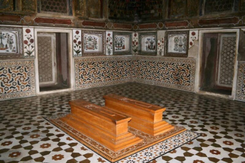Agra fort, I'timd-ud-Daulah & Mehtab Bagh Express Tickets - Key Points