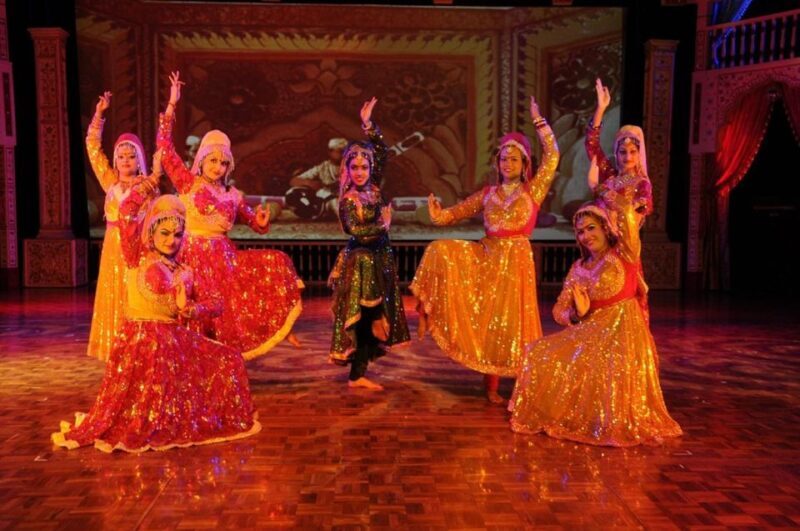 Agra: Mohabbat the Taj show tickets and agra transfers - What the Experience Feels Like