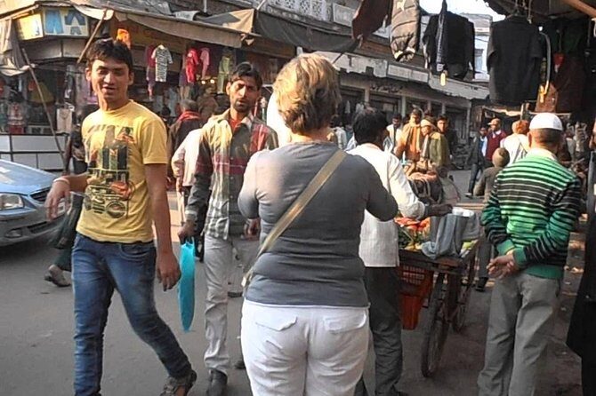Agra Old City & Bazaar Tour, With Taj mahal & Fort. - Authentic Experiences & Cultural Flavor
