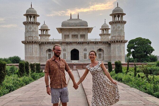 Agra Private Luxury Car Sightseeing Tour - How the Tour Works: A Closer Look