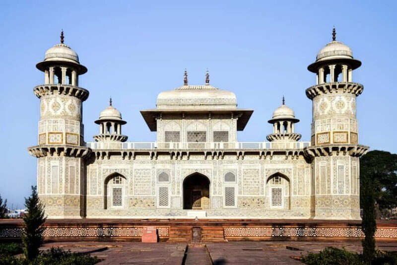 Agra: Skip-the-Line Taj Mahal & Agra Fort Private Tour - An In-Depth Look at the Experience