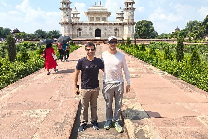 Agra: Skip the Line Taj Mahal and Agra Fort Private Day Tour - What Travelers Love About This Experience