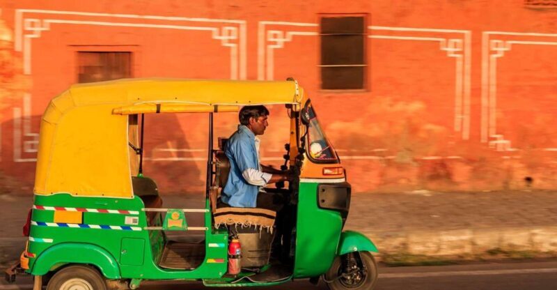 Agra: Skip The Line Taj Mahal Tour With Optional Tuk Tuk - What to Expect on the Tour