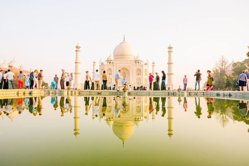 Agra: Taj Mahal and Agra Fort Private Tour with Lunch - Exploring the Taj Mahal at Sunrise