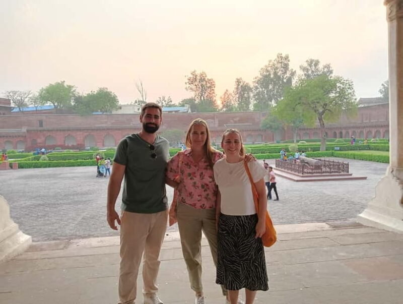 Agra: Taj Mahal and Agra Fort Private Tour with Lunch - FAQ