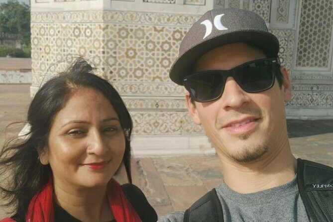 Agra: Taj Mahal and Mausoleum Tour with guide - Why Choose a Guided Tour of the Taj Mahal?