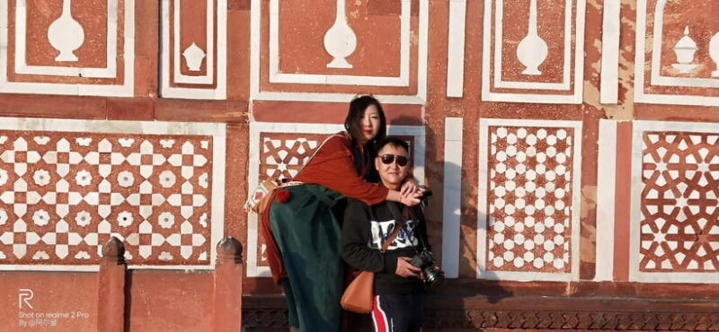 Agra: Taj Mahal & Mausoleum with Skip-the-Line Entry & Guide - The Experience in Detail