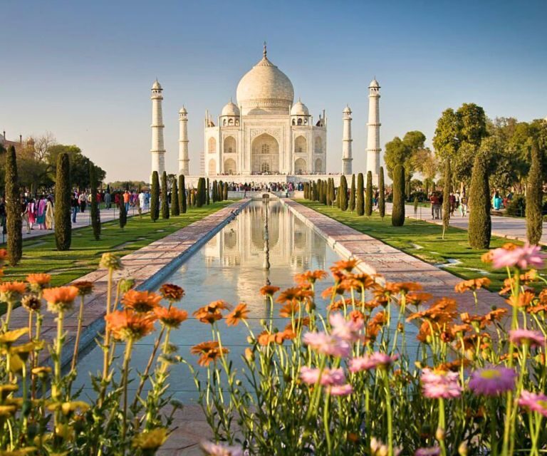 Agra: Taj Mahal Private Tour with Agra Fort & Fatehpur Sikri - A Culinary Break at a Luxury Restaurant