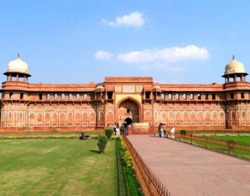 Agra: Taj Mahal Private Tour with Agra Fort & Fatehpur Sikri - Discovering Fatehpur Sikri — A Ghost City