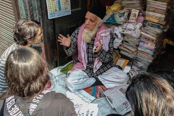 Agra, The City through Poetry - Exploring Agra through Poetry: A Deep Dive into the City’s Literary Spirit