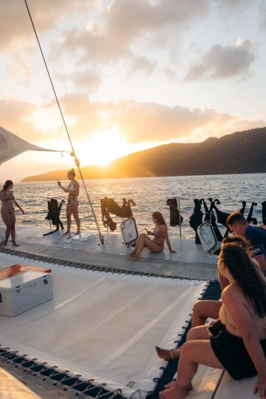 Airlie Beach: 2-Day Whitsunday Islands Sailing Snorkel Tour - Who Should Consider This Tour?