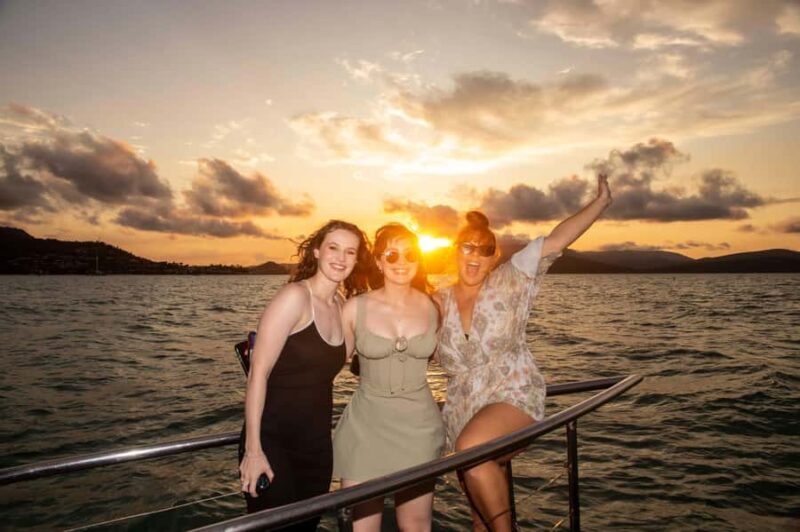 Airlie Beach: 2-Hour Sunset Cruise with Sparkling Wine - Key Points