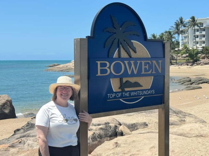 Airlie Beach: Beautiful Bowen Beaches and Seafood Day Trip. - Dining with a View: Fish and Chips by the Harbour