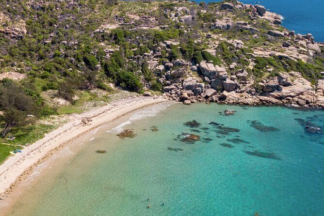 Airlie Beach: Beautiful Bowen Beaches Day Tour. - Stop 2: Grays Bay – White Sand and Granite Boulders