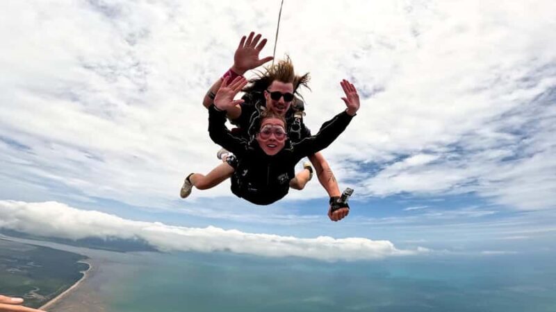 Airlie Beach: Tandem Skydiving Experience with Beach Landing - Who Should Consider This Tour?