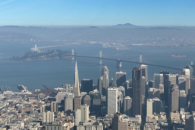 Airplane Elite San Francisco Flight Tour - The Pilot and Commentary