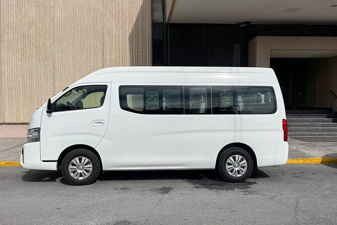 Airport transfer, 12 passenger minivan - Who Should Consider This Service?