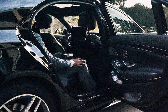 Airport Transfer: Sydney Airport SYD to Sydney by Business Car - Why This Airport Transfer Stands Out