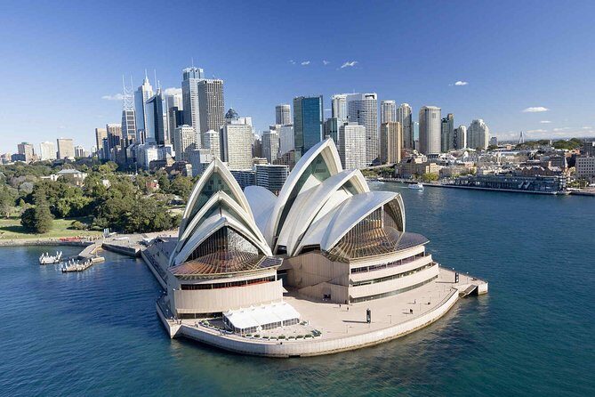 Airport Transfer: Sydney to Sydney Airport SYD by Luxury Van - Safety and Hygiene