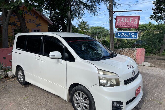 Airport Transfer To Negril - Key Points