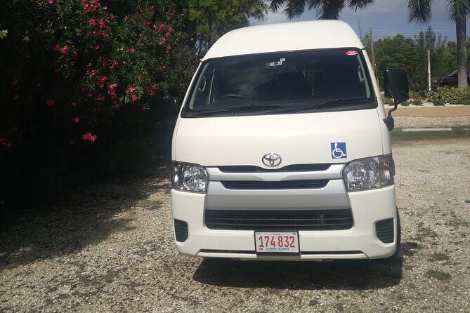 Airport Transfer to West Bay Accommodations (GCM)-Round Trip - Analyzing the Value