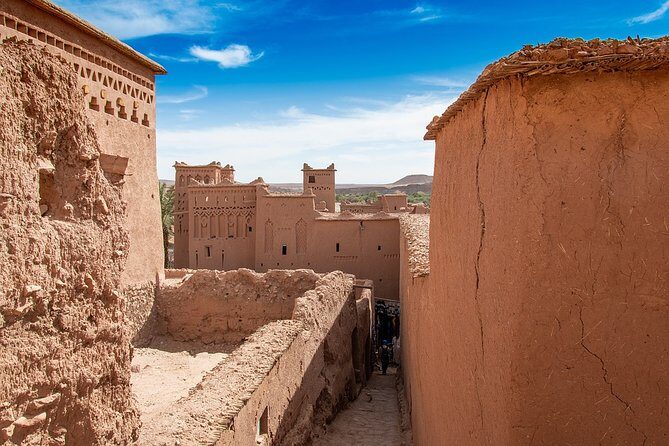Ait Ben Haddou Kasbahs and Atlas Mountains Full-Day Tour - First Stop: The Iconic Ksar of Ait Ben Haddou