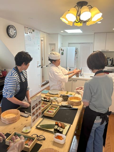 AKEMI's SUSHiKiTCHEN: A fun sushi cooking lesson in Tokyo - The Sum Up