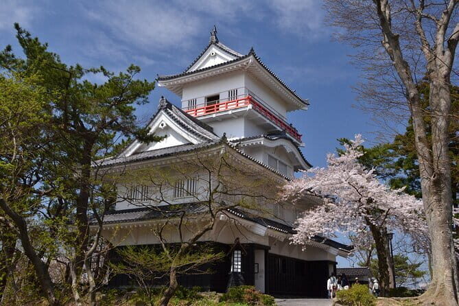 Akita Shore Excursion Tour By Private Car - Exploring Akita: A Hands-On Day of History and Culture