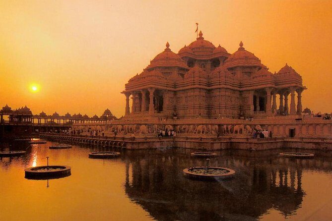 Akshardham Temple Evening Tour with Musical Fountain Show - Key Points