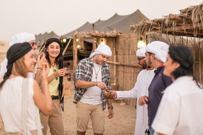 Al Marmoom Oasis Luxury Tent with Bedouin Dinner - An In-Depth Look at the Experience
