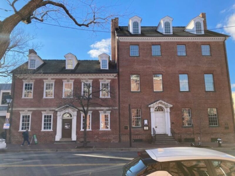 Alexandria: Walking Through George Washington's Alexandria - Exploring Washington’s Neighborhood in Alexandria