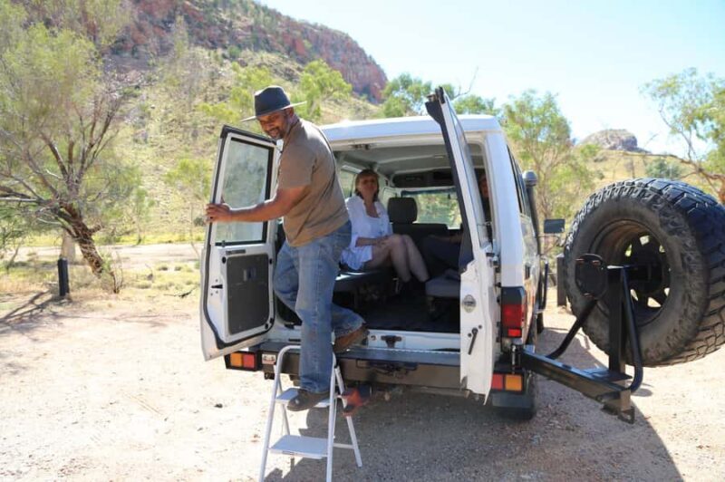 Alice Springs: Simpsons Gap Sunset Watercolor Painting Class - The Artistic and Cultural Value