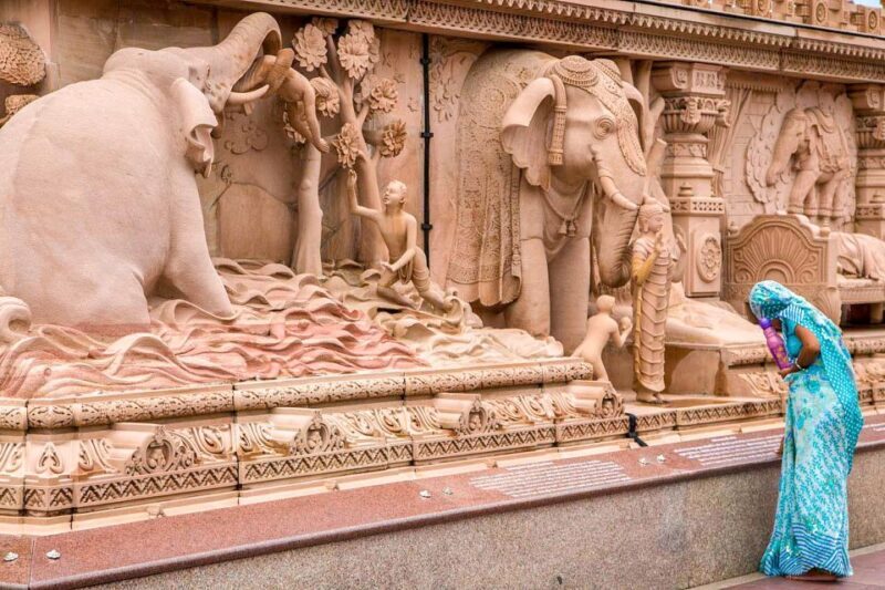 All Inclusive Akshardham Temple Tour with Light & Water Show - Introduction: What to Expect from This Akshardham Tour