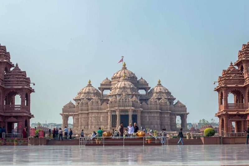 All Inclusive Akshardham Temple Tour with Light & Water Show - Key Point #4: Practical Aspects — Ease and Comfort