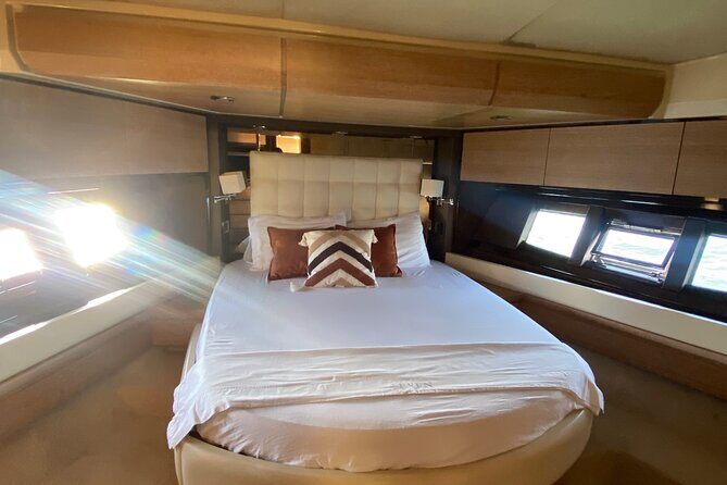 ALL INCLUSIVE Luxury 70 ft. Azimut Yacht in Cabo San Lucas - The View and Atmosphere