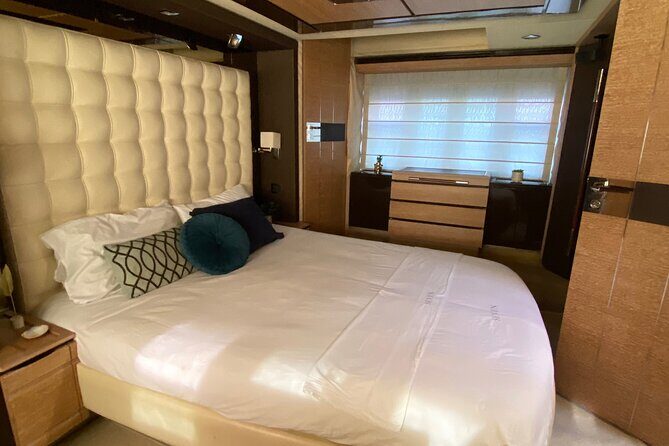 ALL INCLUSIVE Luxury 70 ft. Azimut Yacht in Cabo San Lucas - Value for the Price