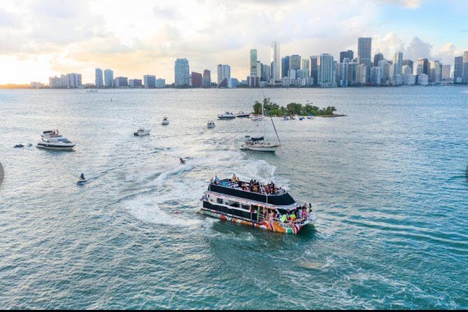 All Inclusive Party Boat Miami - Deep Dive: A Closer Look at the Experience