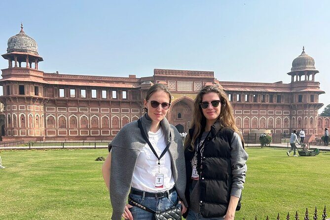 All Inclusive Taj Mahal, Agra Fort, Baby Taj Car with Local Guide - FAQs