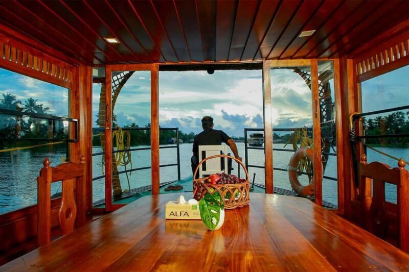 Alleppey: Sunrise Houseboat Cruise with Breakfast - An Authentic Kerala Waterway Experience