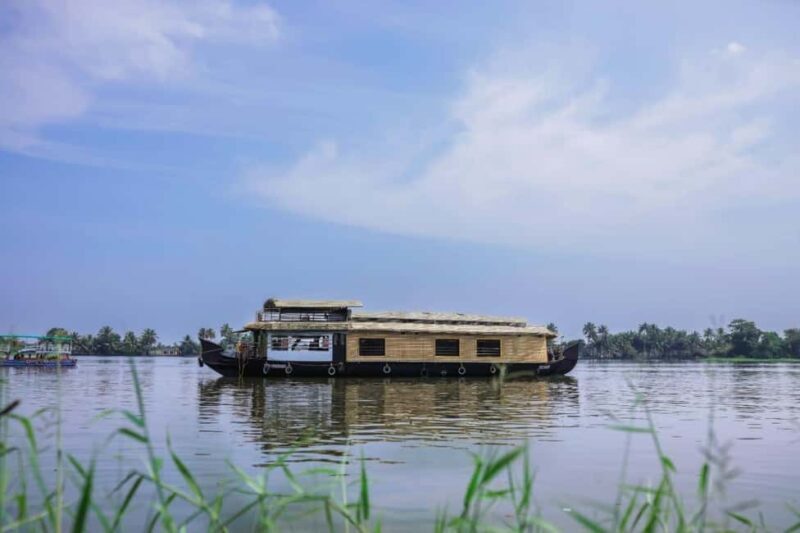 Alleppey: Sunset Houseboat Cruise with Tea and Snacks - The Experience in Detail