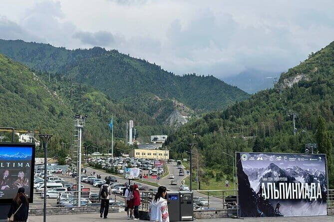 Almaty city tour and Medeu-Shymbulak-Koktobe-Green Bazar - Transportation and Group Experience