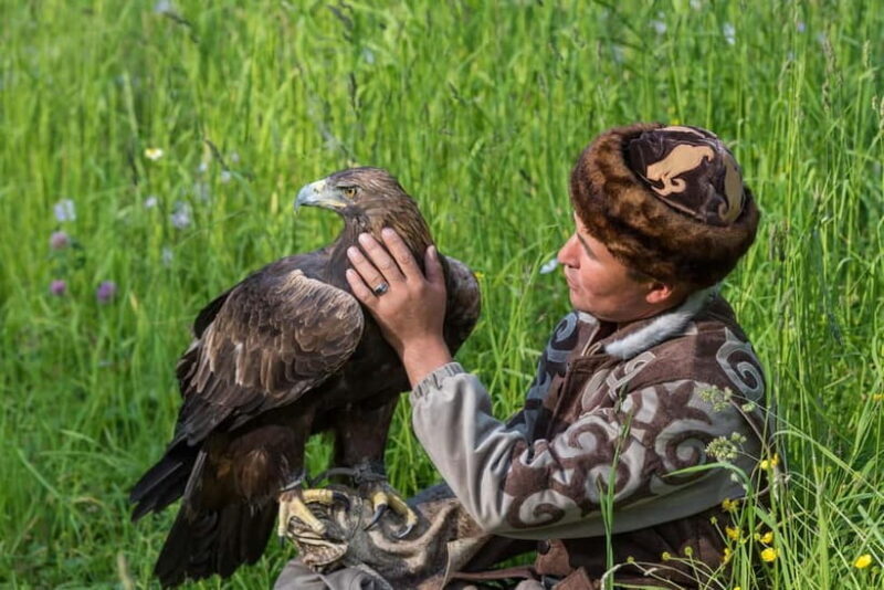 Almaty: Falconry show and Big Almaty Gorge - Exploring the Big Almaty Gorge