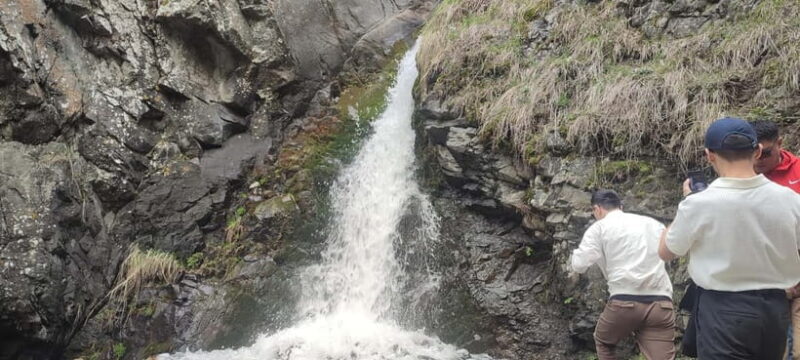 Almaty: Falconry show and Big Almaty Gorge - Additional Highlights: Medeo and Shymbulak