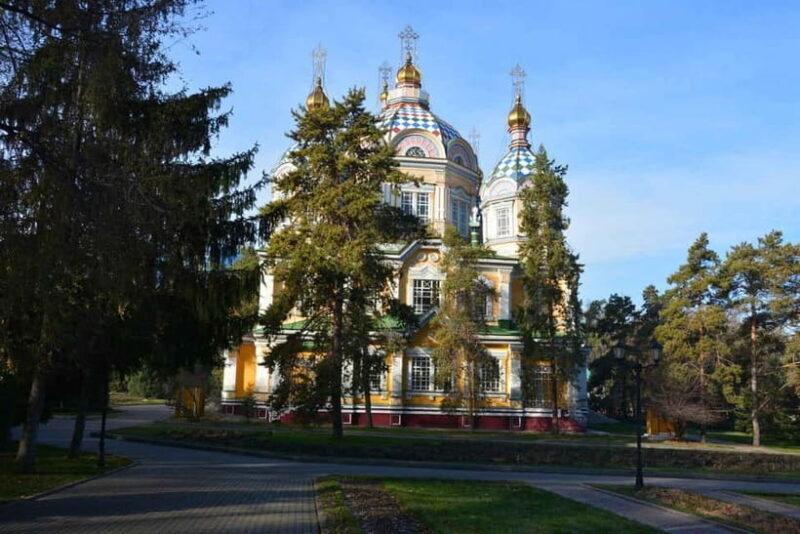 Almaty Highlights Guided Tour - The Medeu Ice Rink and the Shymbulak Cable Car