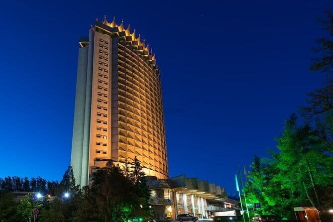 Almaty Walking Tour: 9 Must-See Sights in a Small Group - An In-Depth Look at the Itinerary