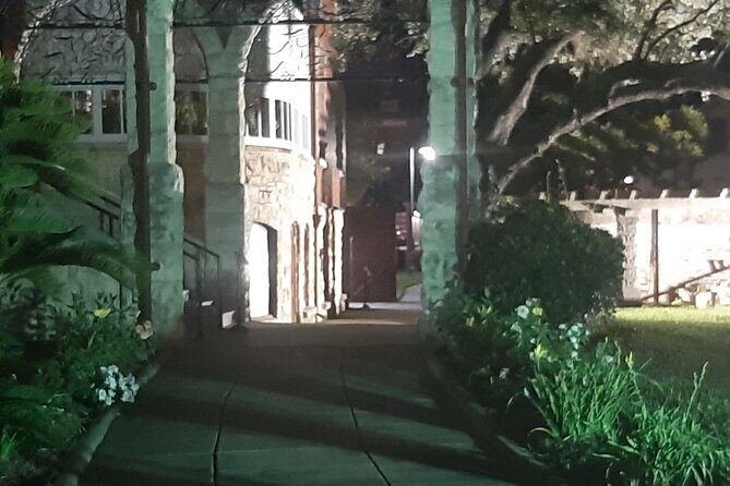 Al's Ghost tour : a small group experience - Who Should Book This Tour?