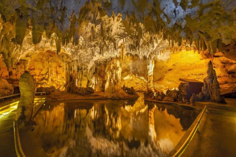 Altos de Chavón + Cueva de las Maravillas excursion from Bavaro/Punta Cana - FAQs