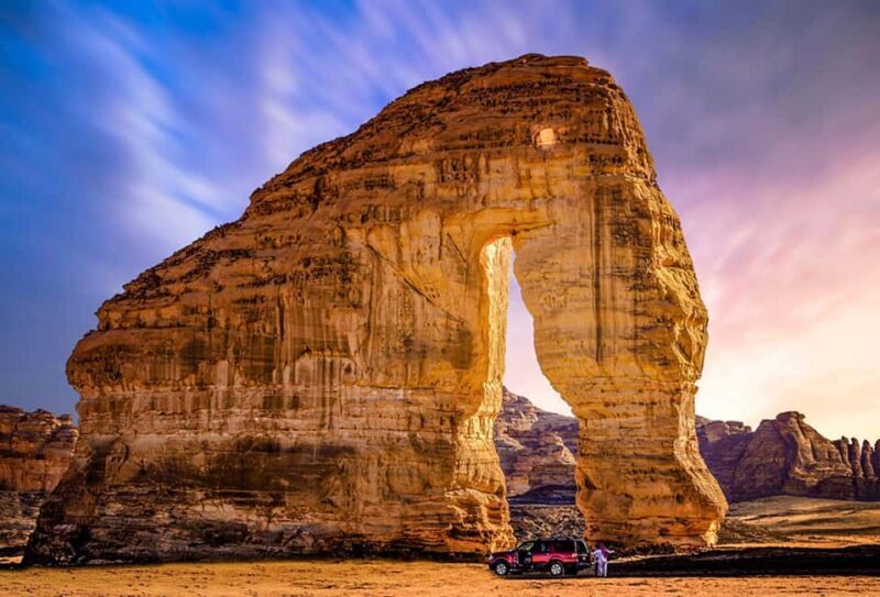 AlUla: Hegra, Elephant Rock and Ikmah Private transportation - Who Will Love This Tour?