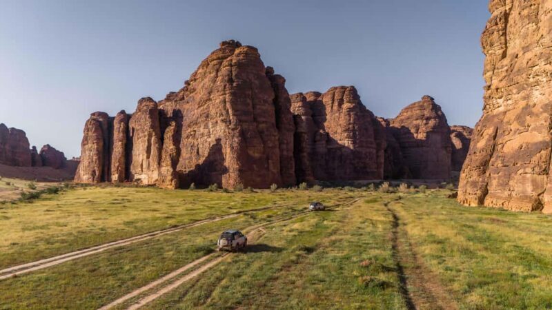 AlUla: Sharaan Platinum Dinner Safari - Key Points