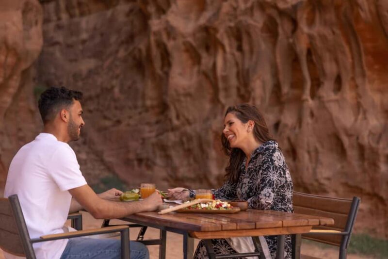 AlUla: Sharaan Platinum Lunch Safari - Key Points